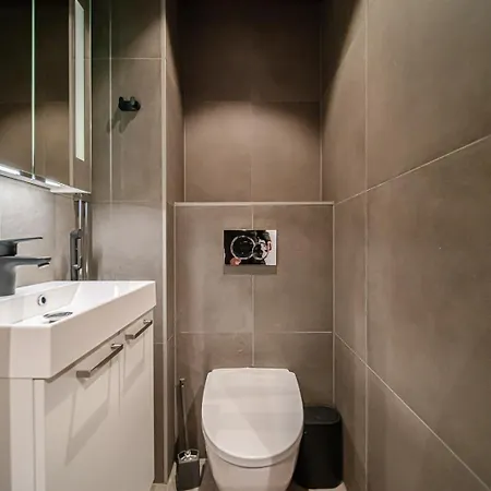 Levillas Lingonberry D26 레비