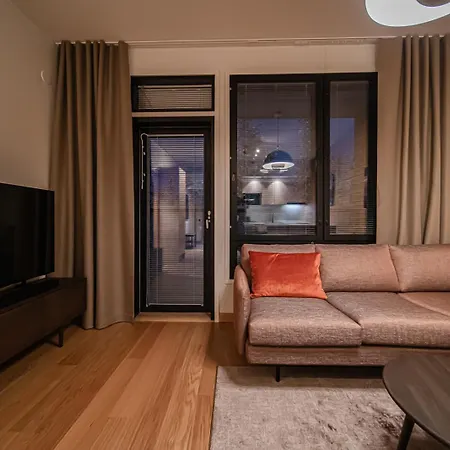 Levillas Lingonberry D26 레비