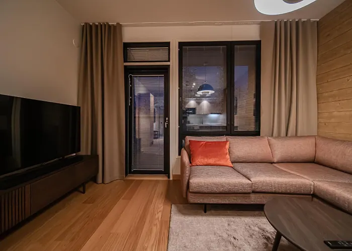 Levillas Lingonberry D26 Levi